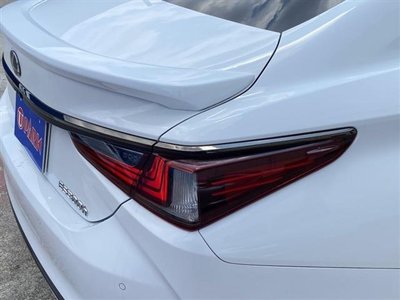 2024 Lexus ES thumbnail 64