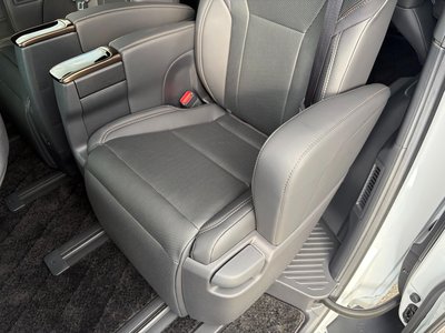 2026 Toyota ALPHARD — фото 17