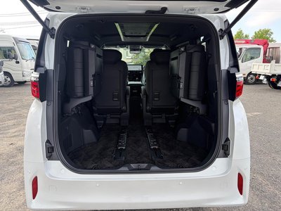 2026 Toyota ALPHARD — фото 14