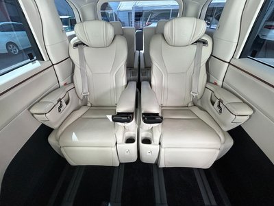 2024 Lexus LM 照片 30