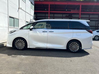 2024 Lexus LM 照片 40