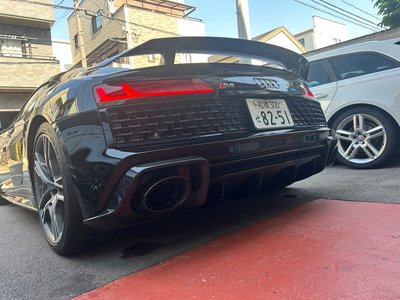 2021 AUDI R8 — миниатюра 12
