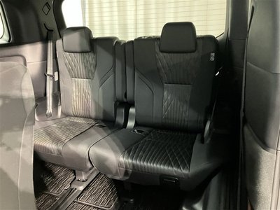 2025 Toyota ALPHARD — фото 25