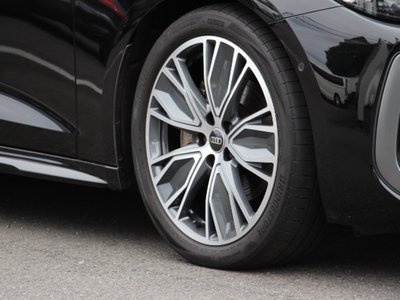 صورة 32 لـ 2025 AUDI A5 AVANT