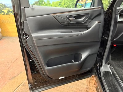 صورة 23 لـ 2024 Toyota ALPHARD