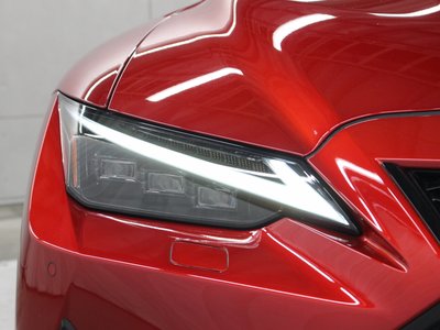2024 Lexus IS thumbnail 17