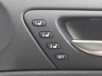 2024 Lexus IS photo 15