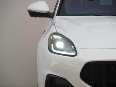 صورة 29 لـ 2023 Maserati GRECALE