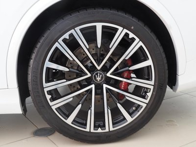 صورة 33 لـ 2023 Maserati GRECALE