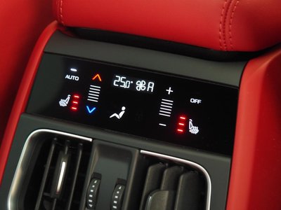 صورة 18 لـ 2023 Maserati GRECALE
