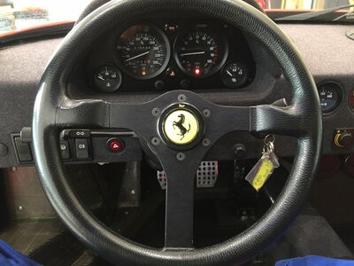 صورة 18 لـ 1989 Ferrari F40