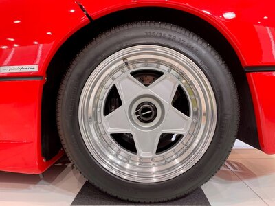 صورة 31 لـ 1989 Ferrari F40
