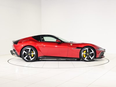 صورة 23 لـ 2025 Ferrari 12 CILINDRI
