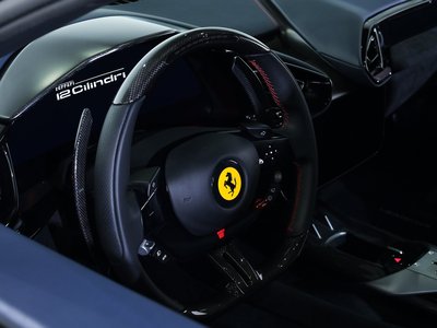 صورة 30 لـ 2025 Ferrari 12 CILINDRI