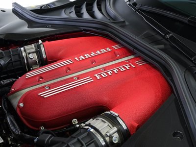 صورة 26 لـ 2025 Ferrari 12 CILINDRI