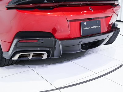 صورة 32 لـ 2025 Ferrari 12 CILINDRI