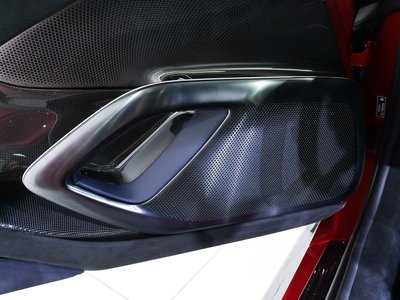 صورة 11 لـ 2025 Ferrari 12 CILINDRI