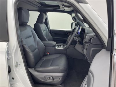 صورة 32 لـ 2025 Toyota LAND CRUISER 250