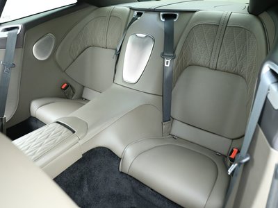 2023 Aston Martin DB12 照片 28