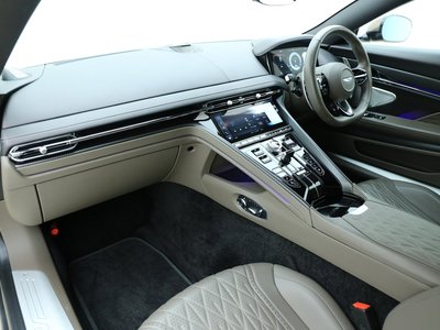 2023 Aston Martin DB12 照片 21