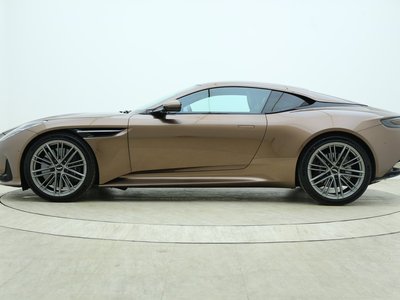 2023 Aston Martin DB12 照片 8