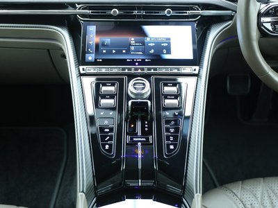 2023 Aston Martin DB12 照片 39