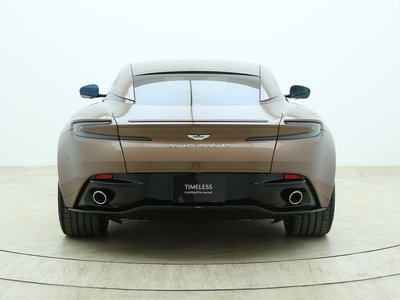 2023 Aston Martin DB12 照片 6