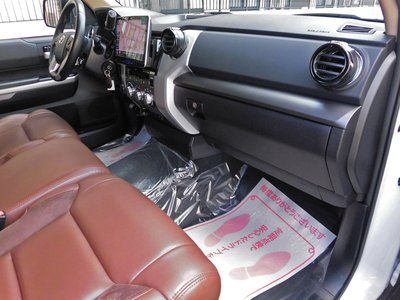 2014 Toyota TUNDRA thumbnail 31