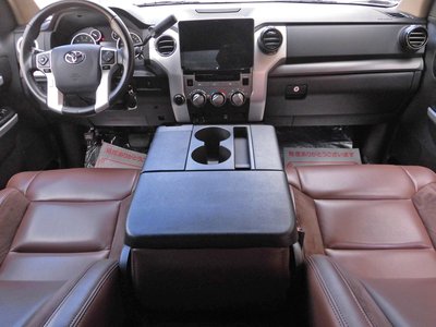2014 Toyota TUNDRA thumbnail 28