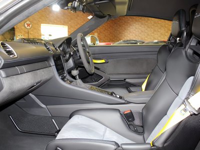 2025 Porsche 718 SPYDER photo 46