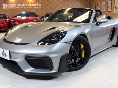 2025 Porsche 718 SPYDER photo 1