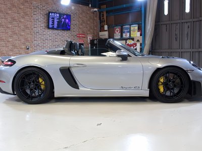 2025 Porsche 718 SPYDER photo 5