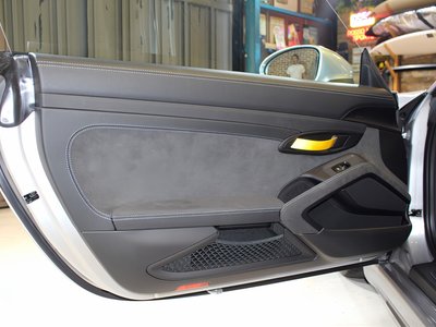 2025 Porsche 718 SPYDER photo 38