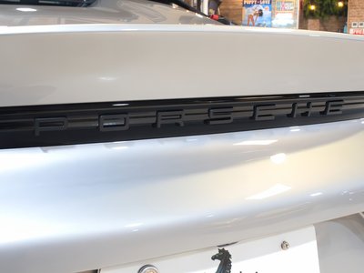 2025 Porsche 718 SPYDER photo 32