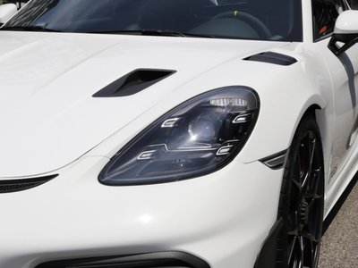 2024 Porsche 718 photo 3