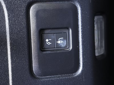 2022 LAND Rover DEFENDER thumbnail 44