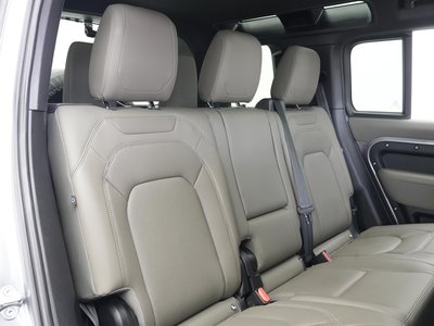 2022 LAND Rover DEFENDER thumbnail 49