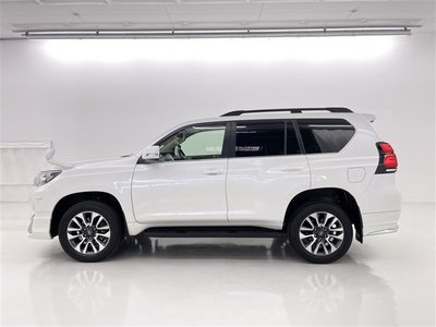 صورة 5 لـ 2022 Toyota LAND CRUISER PRADO