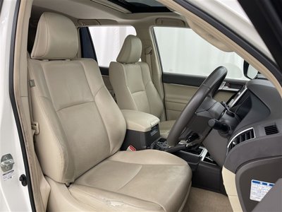 صورة 29 لـ 2022 Toyota LAND CRUISER PRADO