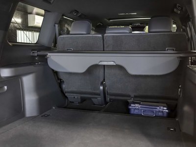 صورة مصغرة 41 لـ 2026 Lexus GX