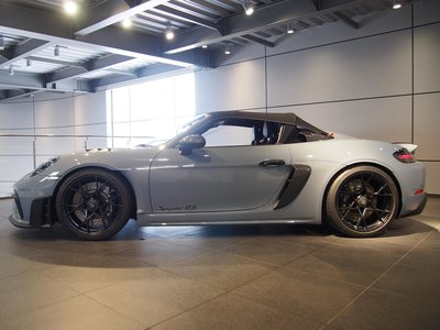 صورة مصغرة 4 لـ 2025 Porsche 718 SPYDER