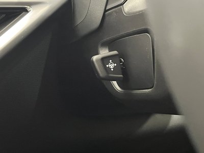 2025 BMW X7 thumbnail 30