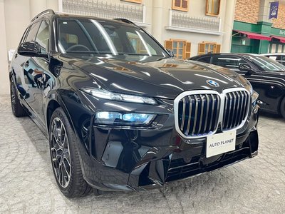 2025 BMW X7 thumbnail 70