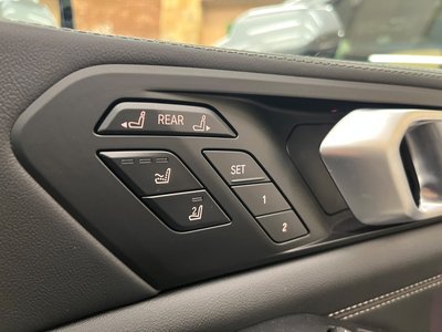 2025 BMW X7 thumbnail 20