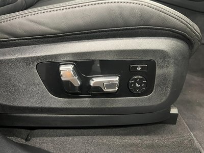 2025 BMW X7 thumbnail 17