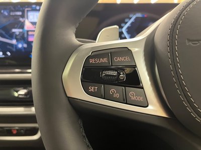 2025 BMW X7 thumbnail 25