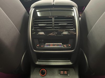2025 BMW X7 thumbnail 56