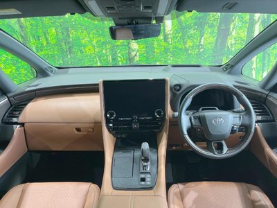 2026 Toyota VELLFIRE photo 2