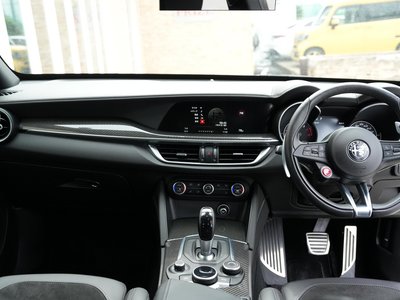 2019 ALFA Romeo STELVIO — фото 24