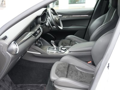 2019 ALFA Romeo STELVIO — фото 19
